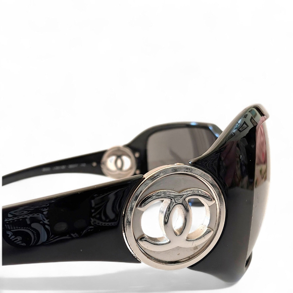 Chanel 6023 c.501/87 Shield Sunglasses – Full Set - Picture 4 of 15